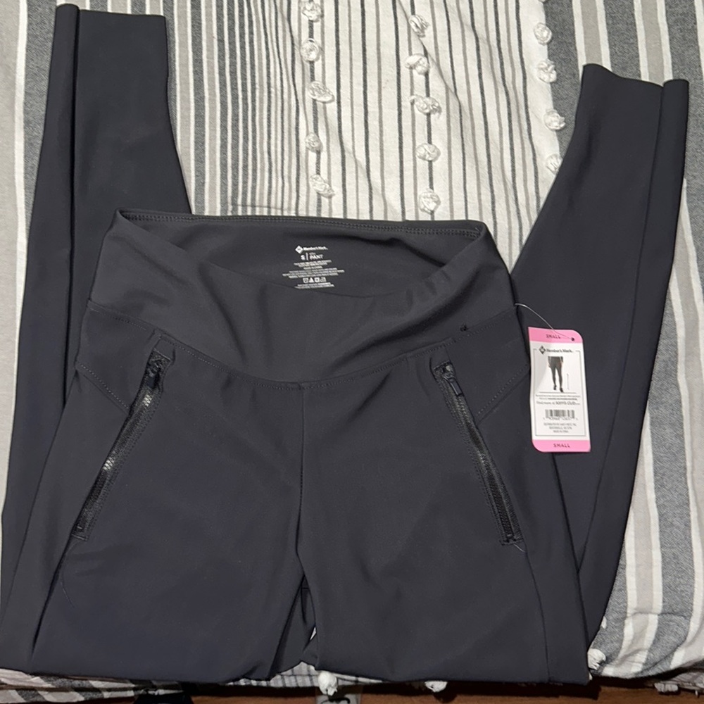Cute NWT Charcoal/Black Stretch Pants!